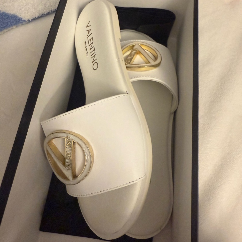 Mario Valentino Women's White Slide Sandals - Picture 3 of 4